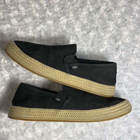 UGG slip on espadrilles black size 7 - Picture 2 of 9